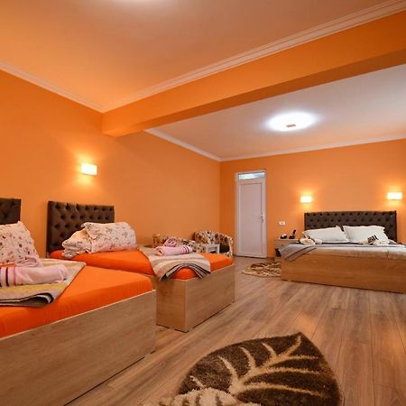 Apartament Trident Haţeg Exteriör bild
